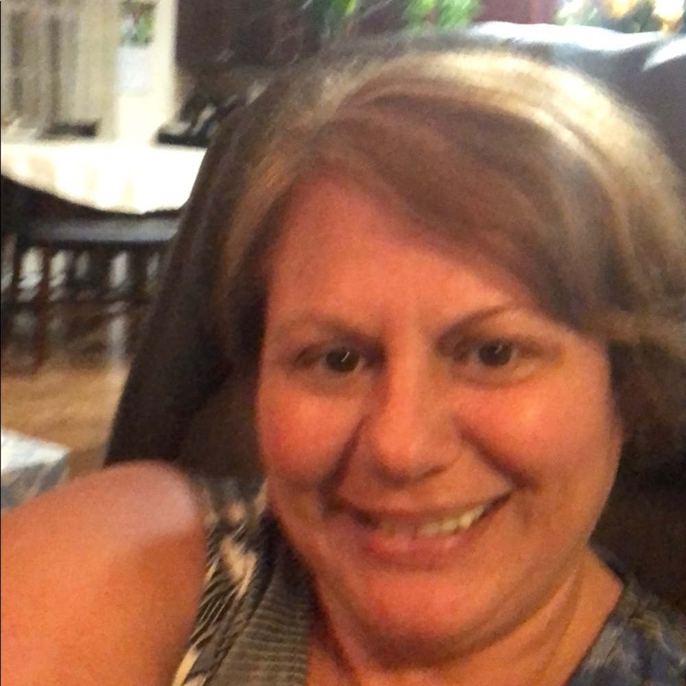 Meet your Posher, Renee